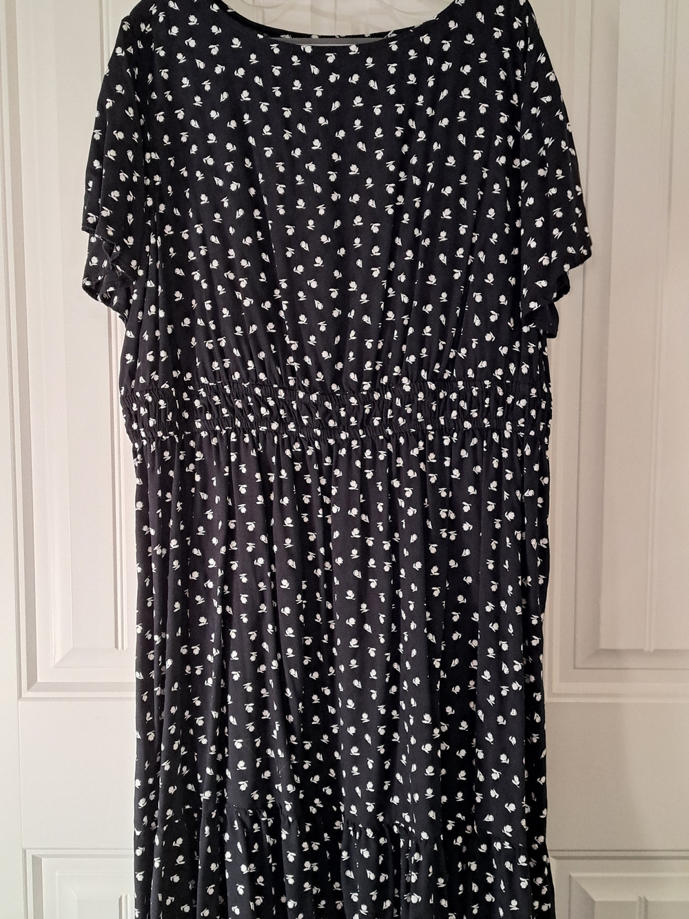 croft & barrow Black Dress with White Floral Accents